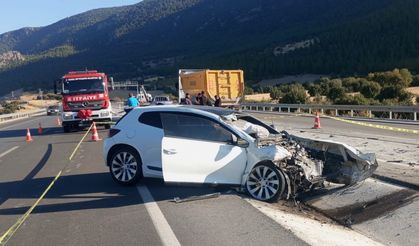 Denizli'de kamyona çarpan otomobildeki Mehmet Ulusan öldü