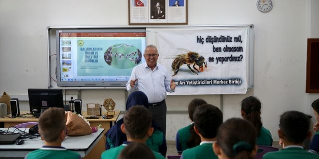 Fethiye'de öğrencilere bal arılarının önemi ve arı ürünleri anlatıldı