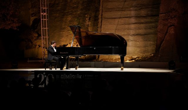 20. Uluslararası Gümüşlük Müzik Festivali, Macar piyanist Gabor Farkas'ı konuk etti