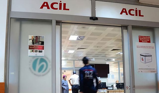 Denizli'de otomobil devrildi, 12 yaşındaki çocuk öldü