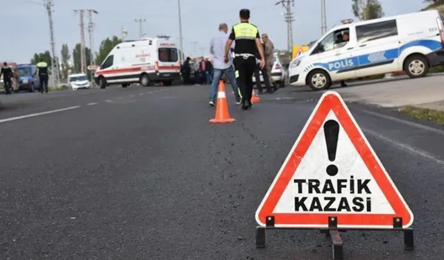 Köprü Bariyerine Çarpan Otomobildeki Asil Can Duran ve Salih Kaan Özaslan Öldü