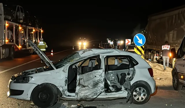 Tırla Çarpışan Otomobilin Sürücüsü Öldü, Eşi İse Ağır Yaralı