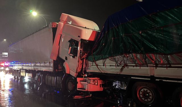 Kütahya'da trafik kazasında 1 kişi yaralandı