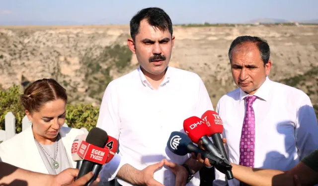 Bakan Kurum, İzmir Afet Konutları Temel Atma Töreni'nde konuştu