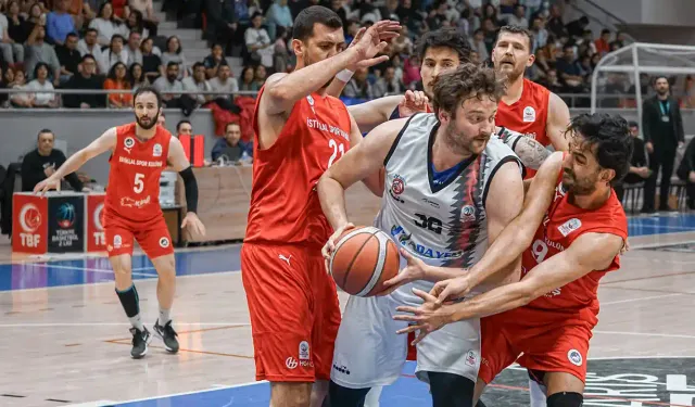 Şampiyonluk Yolunda Kırılma Maçı: İzmir'de Tarihi Maç!