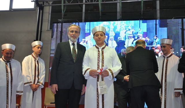 Kırkağaç'ta hafızlar belgelerini aldı