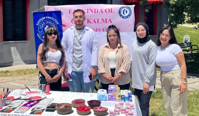 Öğrencilerinden Meme Kanseri Farkındalığı İçin Anlamlı Proje