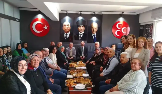 Şehit Ailelerinden MHP Uşak İl Başkanlığı’na Ziyaret