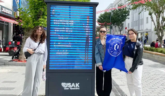 Öğrencilerinden Bilinçsiz İlaç Kullanımına Karşı Farkındalık Etkinliği