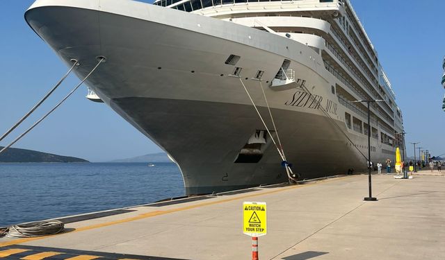Bodrum'a iki kruvaziyerle 2 bin 935 yolcu geldi