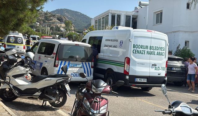 Bodrum'da çatıdan düşen emekli polis memuru hayatını kaybetti