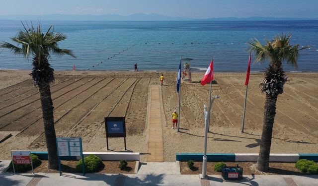 İzmir mavi bayraklı plajlarıyla çevreci turizmde yükseliyor