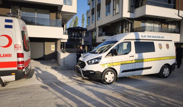 Kütahya'da asansör boşluğuna düşen işçi hayatını kaybetti