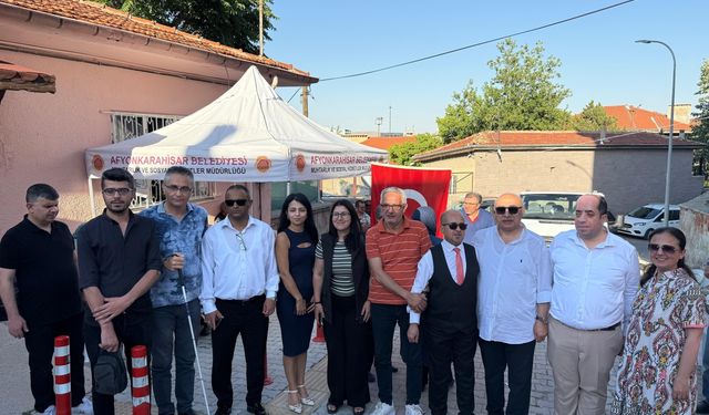 Afyonkarahisar'da aşure ikramında bulunuldu