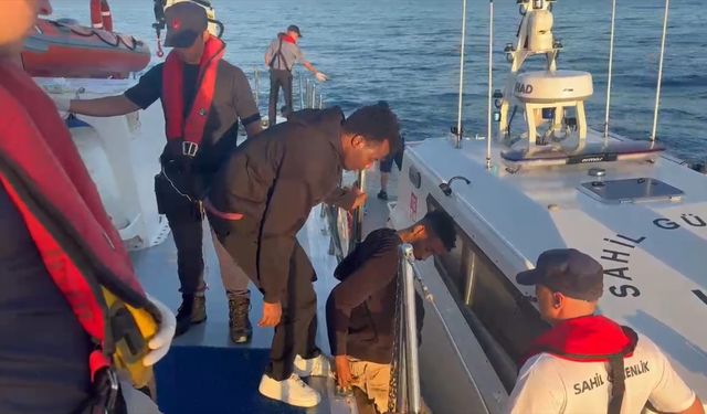 Bodrum açıklarında 19 düzensiz göçmen yakalandı