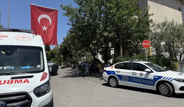 Manisalı şehit astsubay kıdemli çavuş Mangura'nın ailesine şehadet haberi verildi