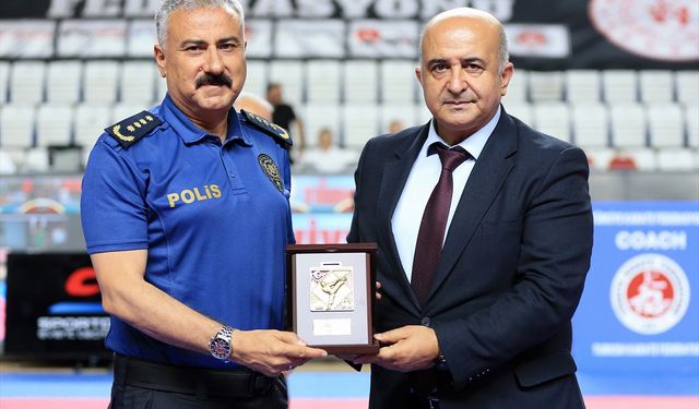 Türkiye Karate Premier Ligi'nin "Murat Eşsiz Etabı" Manisa'da başladı