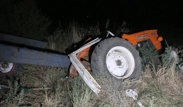 Hafriyat kamyonunun arkadan çarptığı traktörün sürücüsü öldü