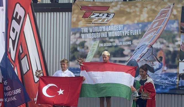 Milli sörfçü Tuna Tekin'den Galler'deki dünya şampiyonasında 2 madalya