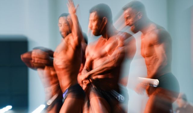 İzmir'de Uluslararası Mr. Universe Vücut Geliştirme Yarışması yapıldı