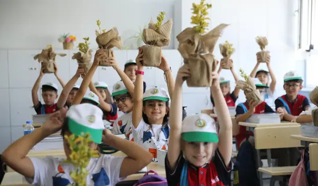 Denizli'de yeni eğitim öğretim yılı törenle başladı
