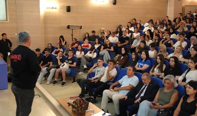 Narkotik Şube’den Uşak Üniversitesi’nde 'Bağımlılık Eğitimi'