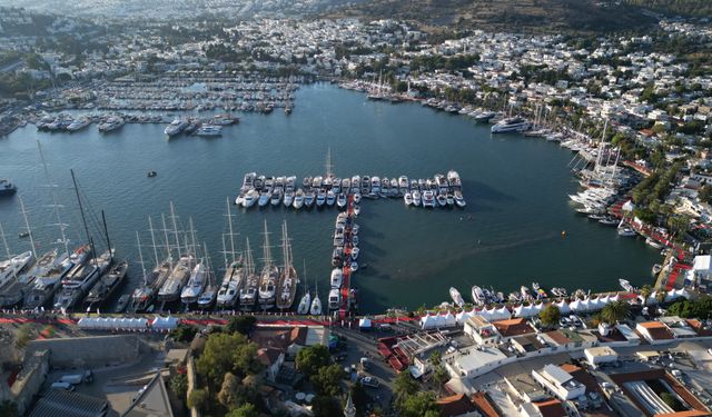 Bodrum Boat Show Fuarı'nda lüks yatlar görücüye çıktı