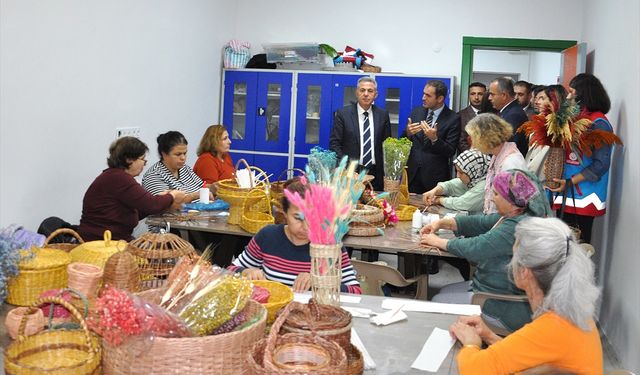 İzmir Valisi Süleyman Elban, Bayındır'da ziyaretlerde bulundu