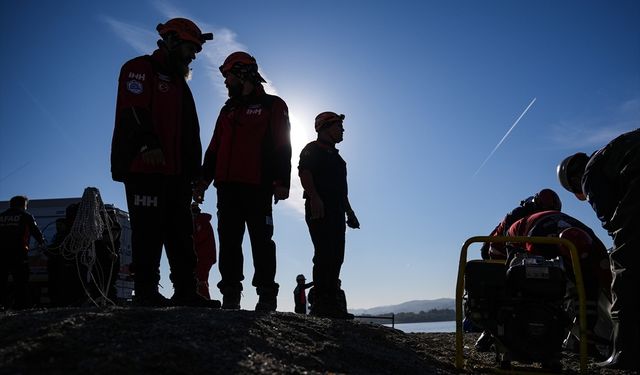 İzmir'de sel senaryosuyla tatbikat yapıldı