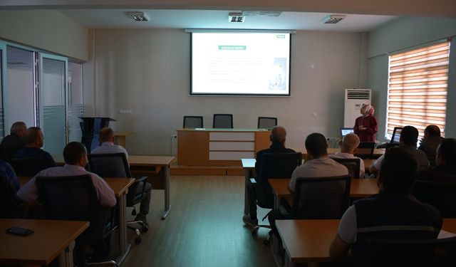 Yeşilay'dan İl Özel İdaresi personeline eğitim verildi