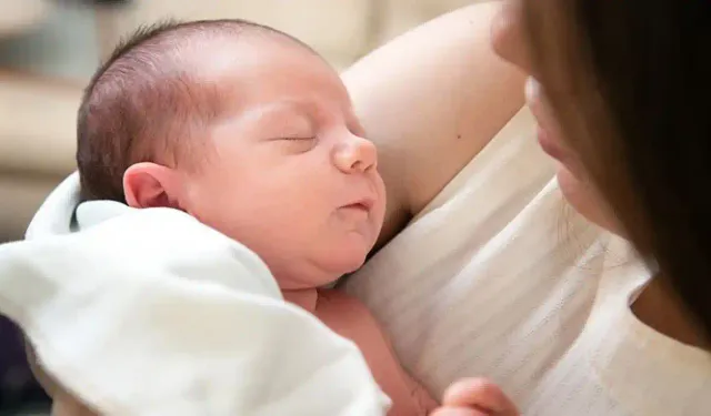 Ulubey Kaymakamlığı’ndan Ailelere 30 Bin TL Bebek Desteği