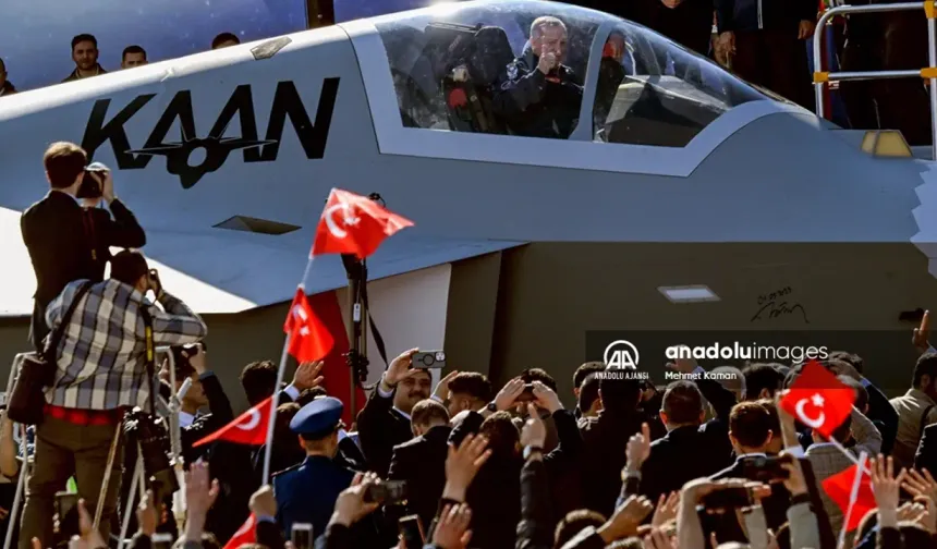 Cumhurbaşkanı Erdoğan müjdeyi verdi: Milli Muharip Uçağı Kaan 2023 yılı bitmeden yükselecek!