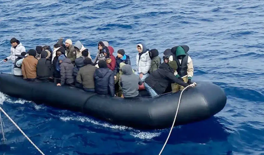Marmaris açıklarında 70 düzensiz göçmen yakalandı