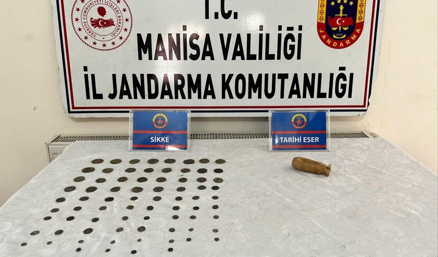 Salihli'de tarihi eser niteliğinde 76 sikke ele geçirildi