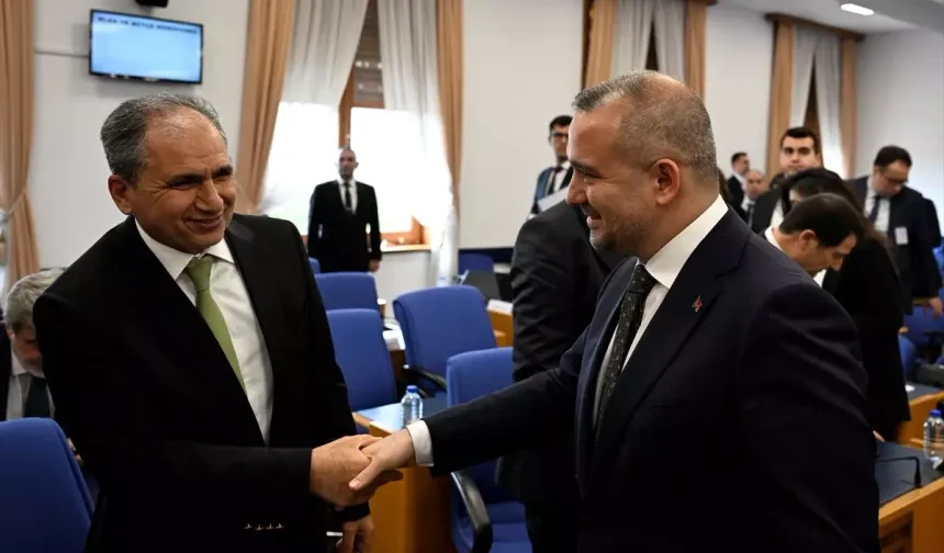 Milletvekili Güneş: “Halka Döviz Satışı Yasaklanmalıdır”
