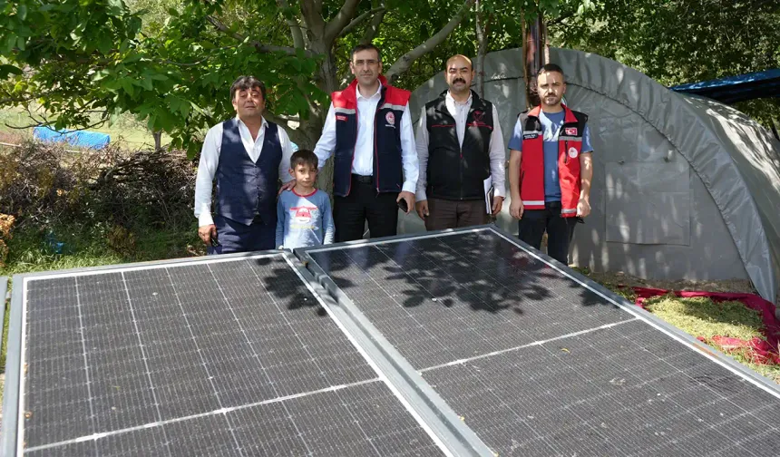 Uşak’ta Yaylacılara Çadır ve Güneş Enerjisi Desteği