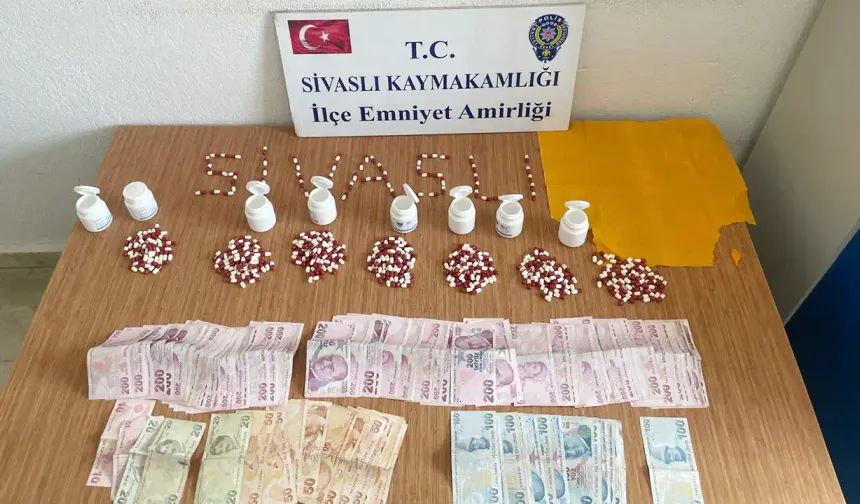 Uşak ve Sivaslı’da Operasyon: 3 Zehir Taciri Tutuklandı