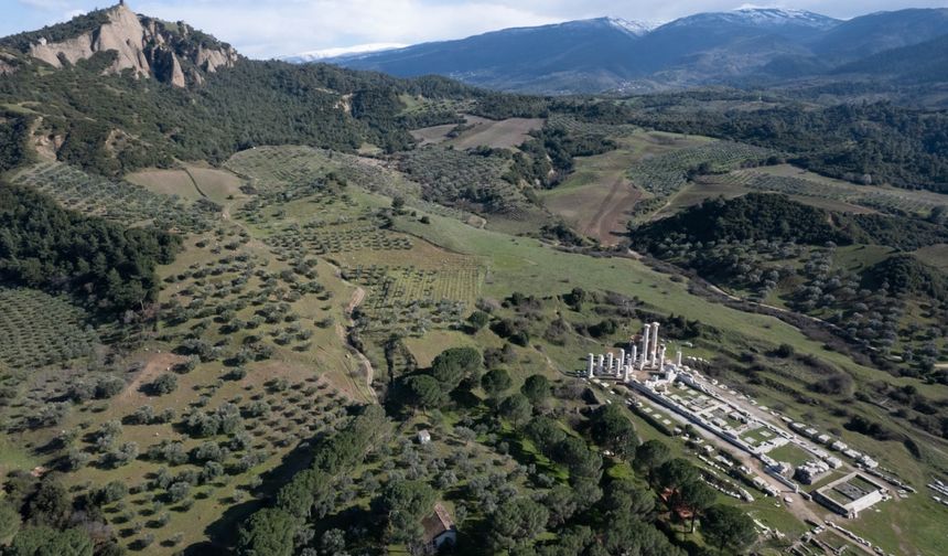 Manisa'da, Sardes Antik Kenti ve Lidya Tümülüsleri'nin UNESCO'ya alınması sevinci