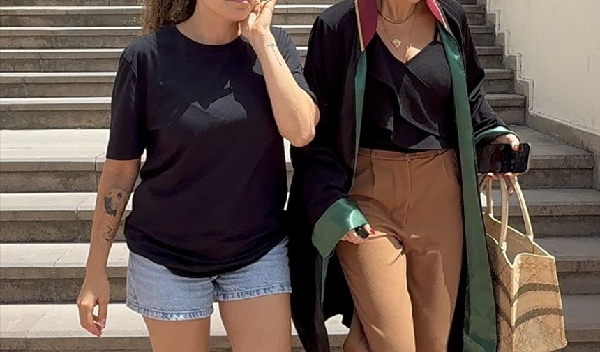 Şarkıcı Dilan Çıtak adli kontrolle serbest bırakıldı