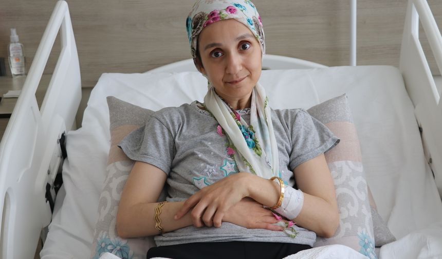Çocukken içtiği yağ çözücü yüzünden yemek borusu yanan genç anne Kütahya'da sağlığına kavuşturuldu