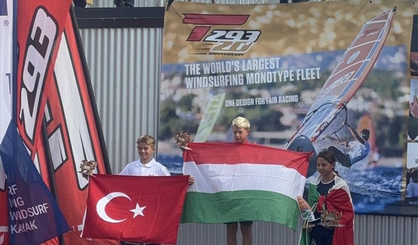 Milli sörfçü Tuna Tekin'den Galler'deki dünya şampiyonasında 2 madalya