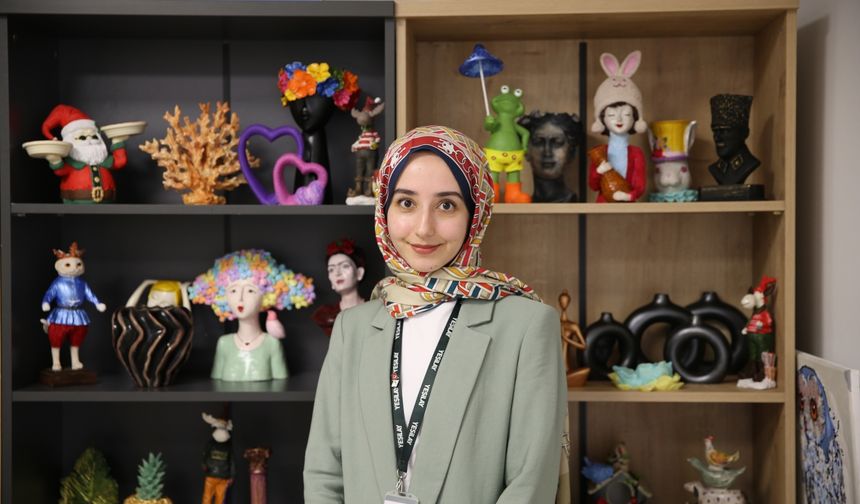 Yeşilay bağımlılıkla mücadelesine destek verdiği kişileri sanatla da tanıştırıyor