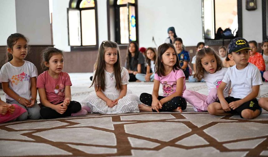 Kütahya'da yaz Kur'an kursları kapanış programı Ulu Cami'de yapıldı