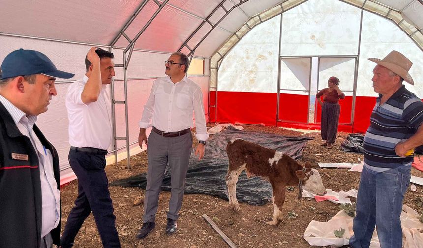 Sivaslı’da Yangından Etkilenen Üreticilere Destek Sürüyor