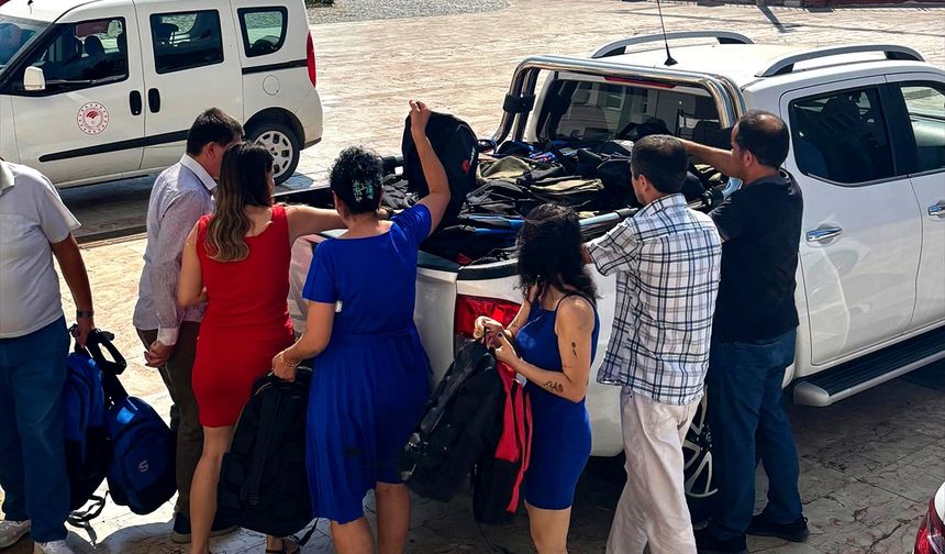 FTSO'dan Fethiye ve Seydikemer'de 320 öğrenciye kırtasiye desteği