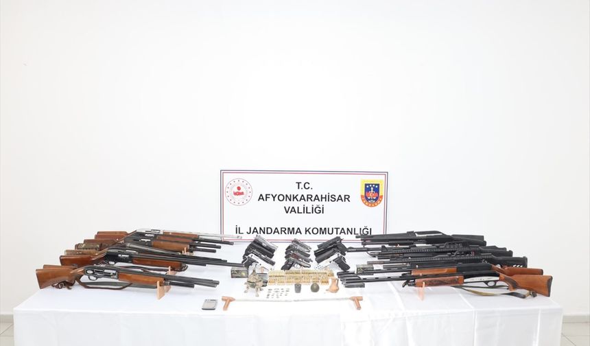 Afyonkarahisar'da düğünlerde havaya ateş açan 20 şüpheli yakalandı