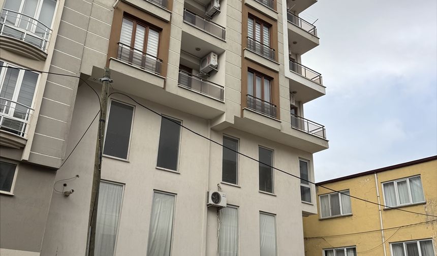 Denizli'de bir kişi 6 ay önce evlendiği karısını öldürdükten sonra intihar etti