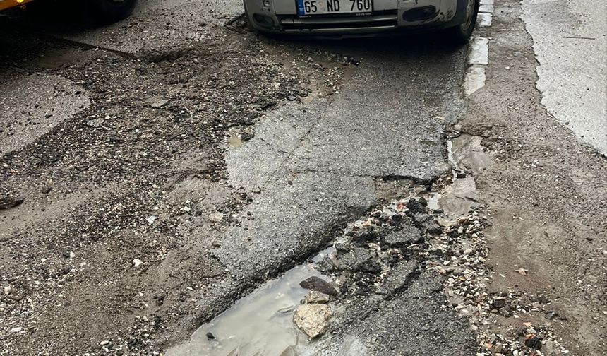 İzmir'de sağanak etkili oldu