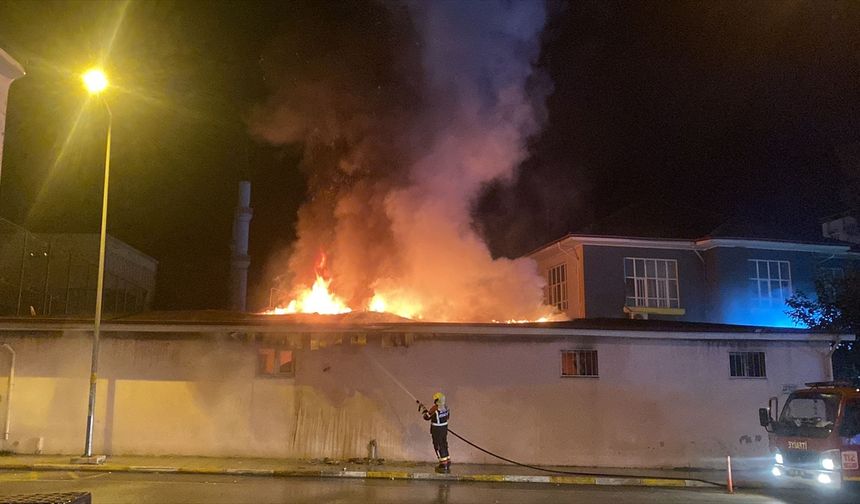 Nazilli'de okul kantininde çıkan yangın söndürüldü