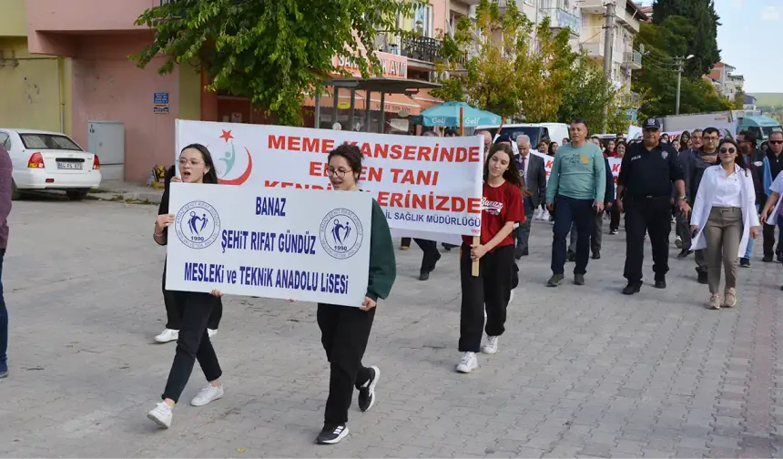 Banaz'da Meme Kanseri Farkındalık Yürüyüşü Düzenlendi